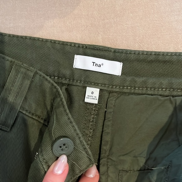 Aritzia TNA Cargo - Picture 2 of 2